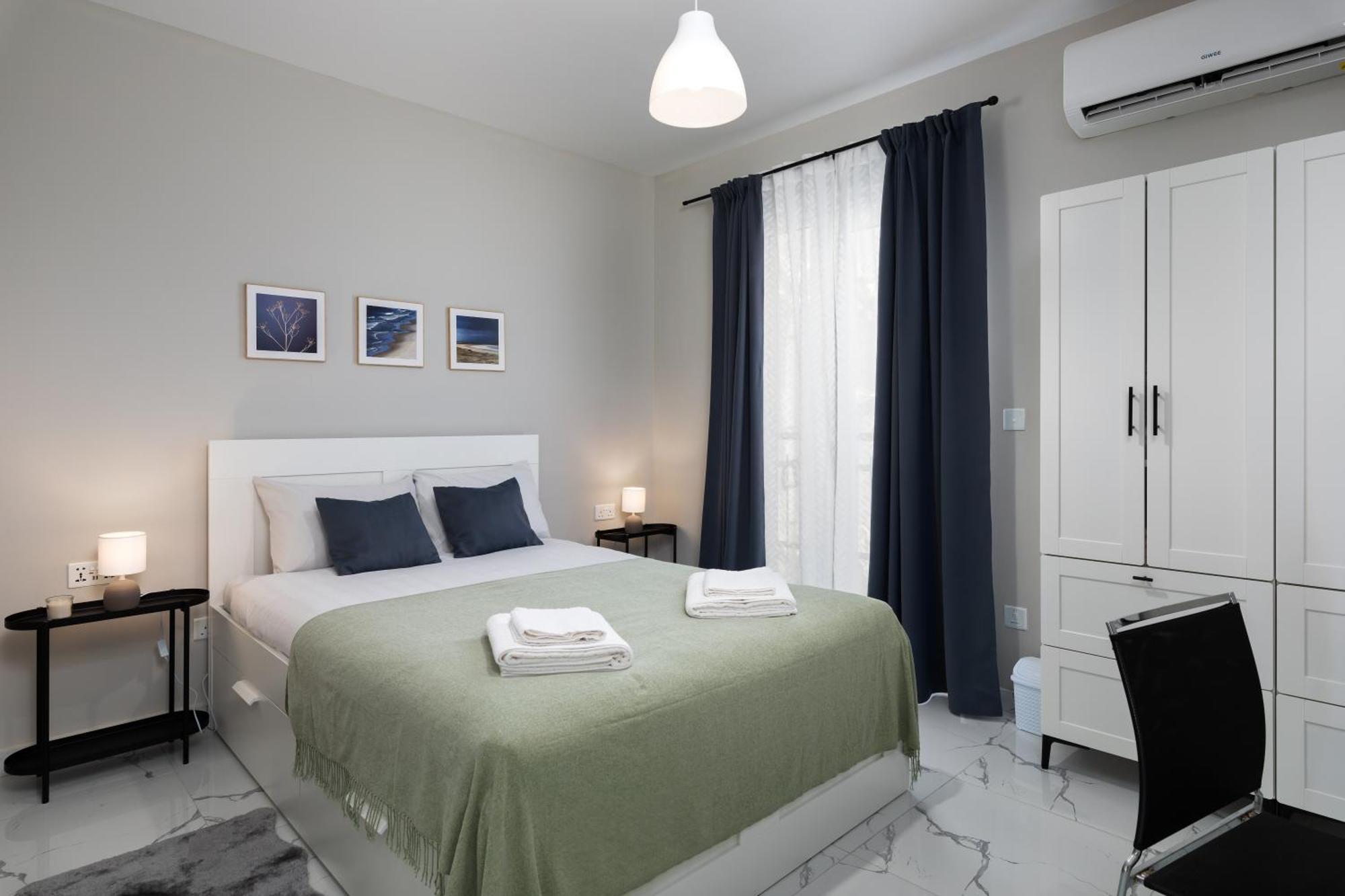 Modern 2Br Cosy Apartment With Large Terrace - Close To Manoel Island & Tigne Shopping Mall 슬리에마 외부 사진